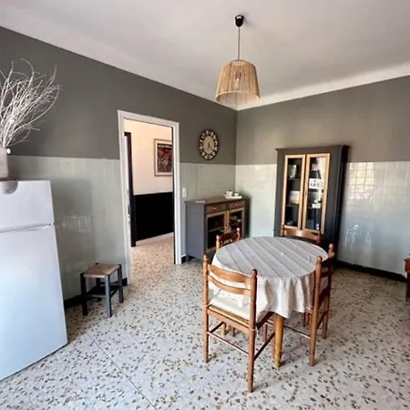 St Laurent Apartment *